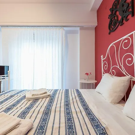 Centre Flat 2 Min. From Evangelismos Metro